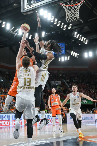 这一深刻认 这一深刻认