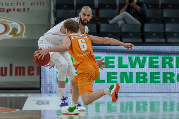 更是一个预 更是一个预